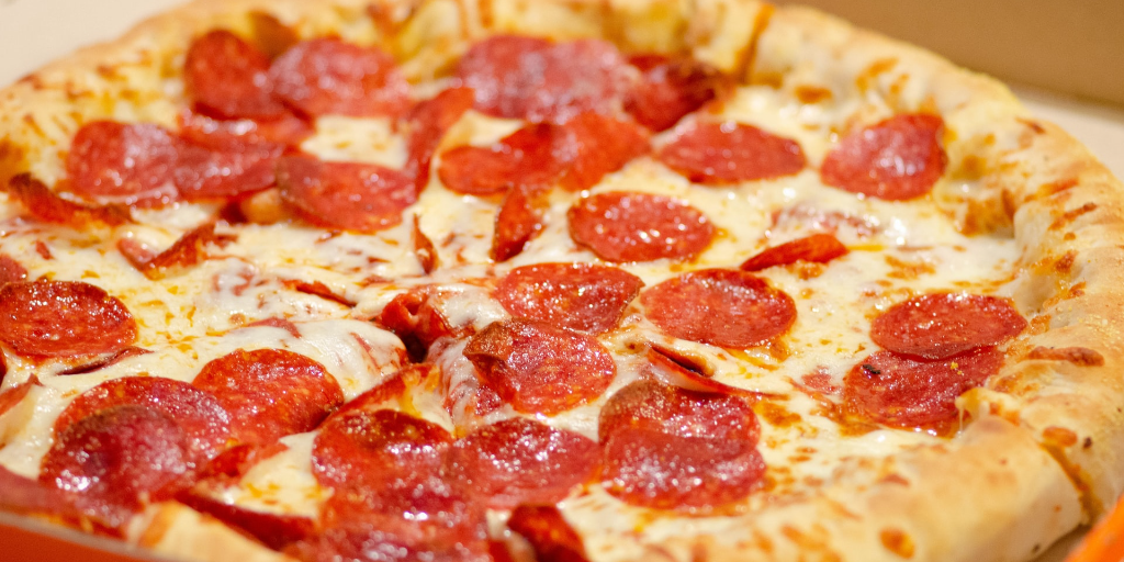 Dominos and Pizza Hut apples-to-apples comparison